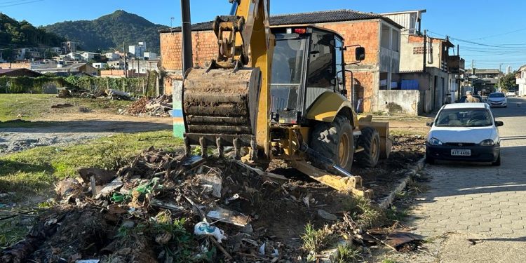 Prefeitura de Camboriú realiza diversas ações de prevenção durante o Mutirão de Combate à Dengue